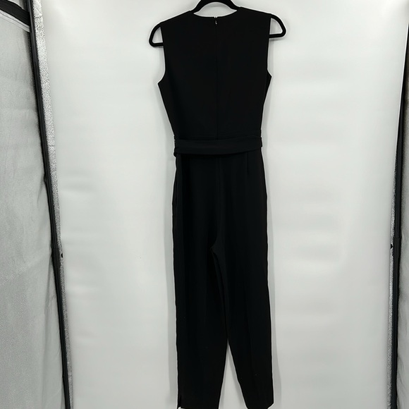 H&M NWT Black Sleeveless V Neck Jumpsuit Women's 4 Tie Waist Business Career - Picture 8 of 9
